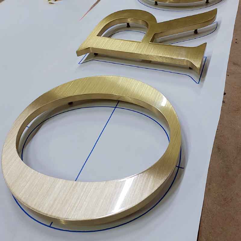 brass-letters-varnished