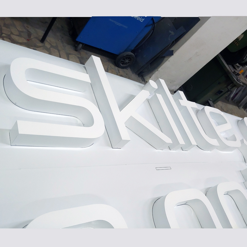painted_skilte_letters